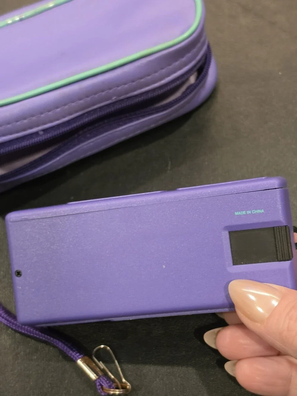 2 Vtg 1987 Vivitar Point 'N Shoot 110 Film Cameras Purple w/ Manual & 3 Cases